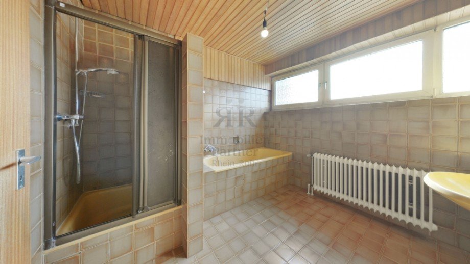 Bad 1. OG Reihenhaus Dinslaken