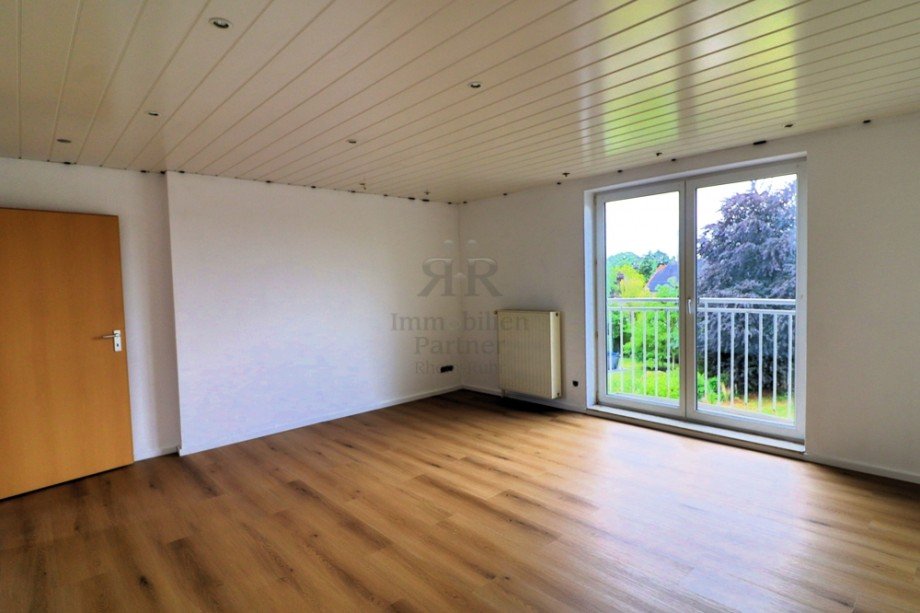 DG Wohnzimmer Mehrfamilienhaus Dinslaken / Averbruch