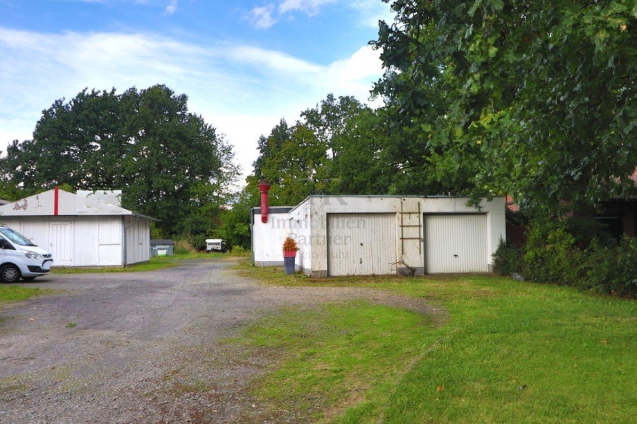 Garagen und Lagerhalle 1 Gewerbegrundst�ck Voerde