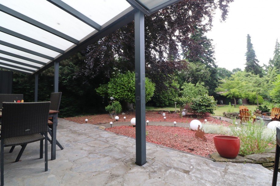 Terrasse und Garten Einfamilienhaus Dinslaken