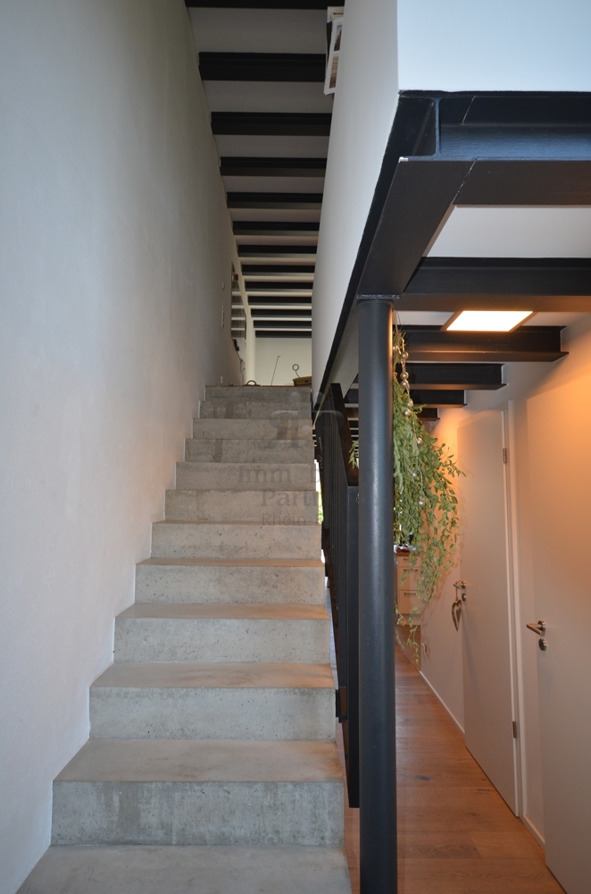 Betontreppe zum 1. OG Maisonettewohnung Krefeld