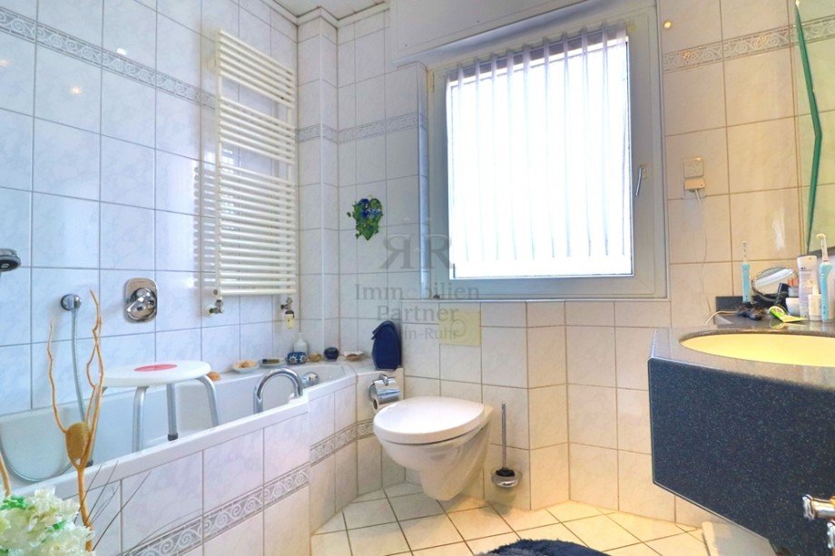 OG_Badezimmer Doppelhaush�lfte Dinslaken