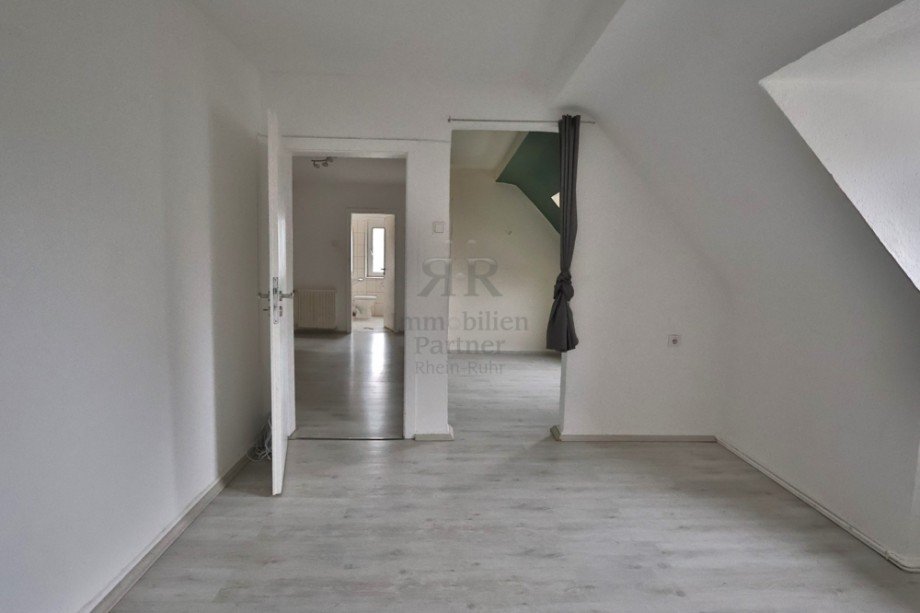 Schlafzimmer Dachgeschosswohnung Krefeld / Uerdingen