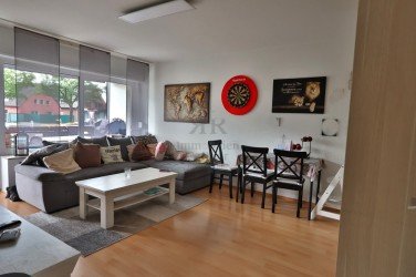 Hauptbild Schöne helle Wohnung im EG mit Balkon!
