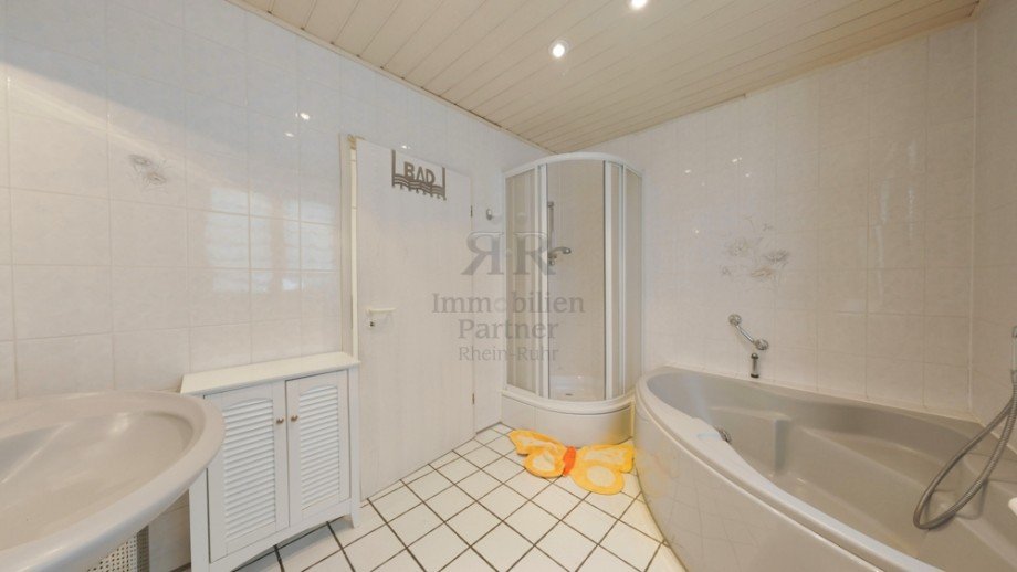 Badezimmer_1 Erdgeschosswohnung Duisburg / Huckingen