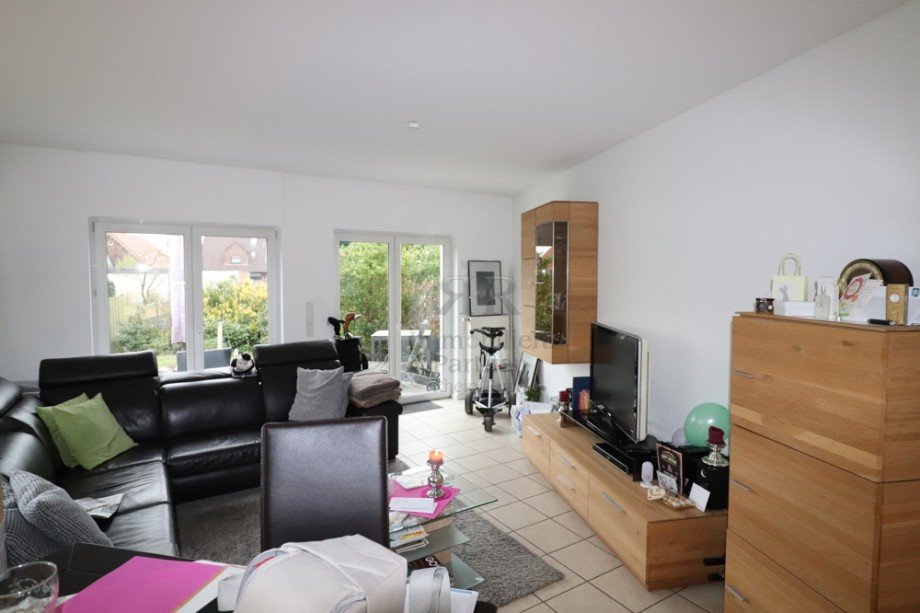 Wohnung EG Wohnzimmer Mehrfamilienhaus Dinslaken / Averbruch