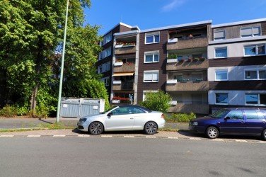 Hauptbild Gro�z�gig geschnittene 4-Zimmer-Wohnung mit Balkon in Duisburg-Neum�hl!