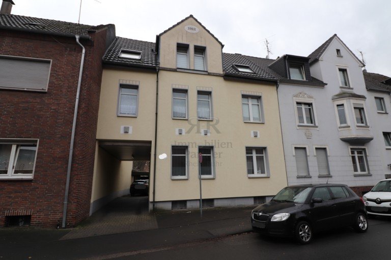 Ansicht Dinslaken / Averbruch Mehrfamilienhaus Gepflegtes 3-Familienhaus in Dinslaken-Averbruch!