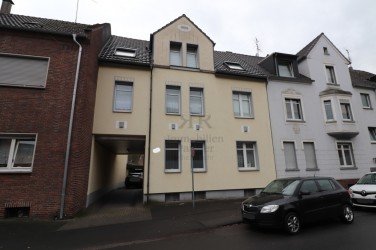 Hauptbild Gepflegtes 3-Familienhaus in Dinslaken-Averbruch!