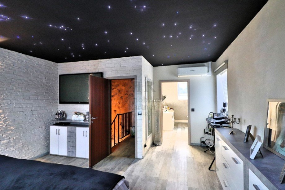 2. Schlafzimmer DG Reihenendhaus Oberhausen