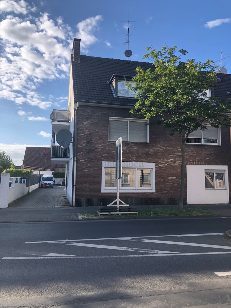 Stra�enansicht Mehrfamilienhaus Dinslaken