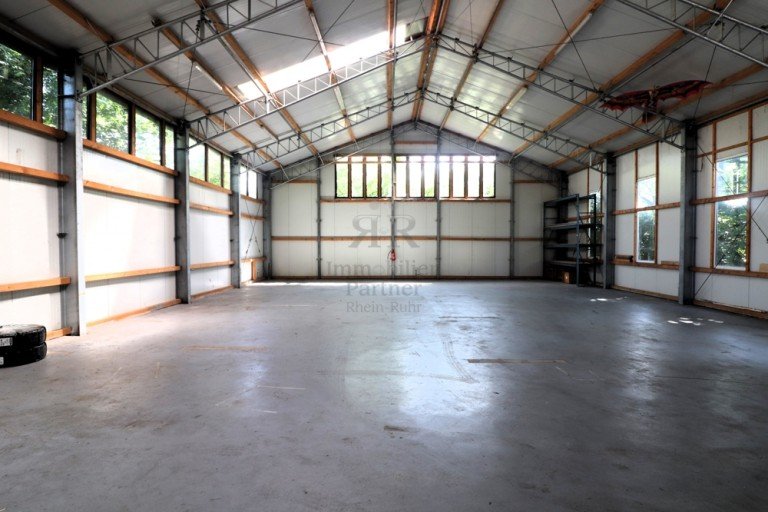 Gewerbehalle Voerde Lager Gewerbehalle auf Gewerbegrundst�ck mit historischem Bauernhaus und Nebengeb�uden!