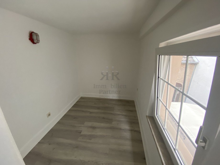 Haus vermietet - OG Raum 3 Einfamilienhaus Dinslaken