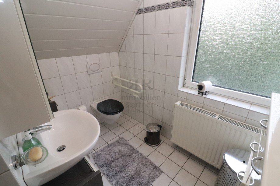 1.OG Badezimmer1 Einfamilienhaus Dinslaken