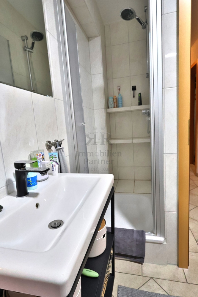 1. Badezimmer Etagenwohnung Wesel / B�derich