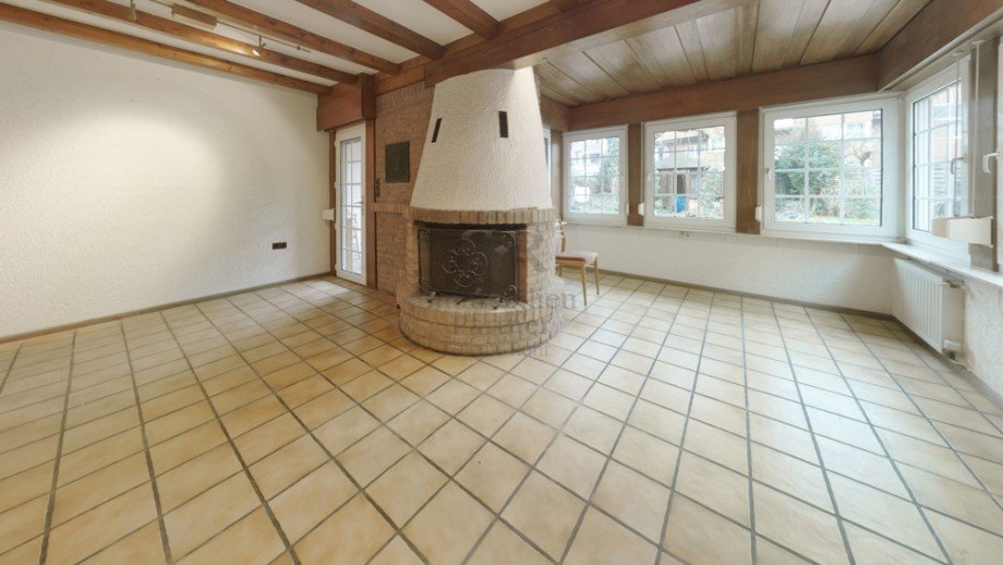 Leerstand_EG Kaminzimmer_ Einfamilienhaus Dinslaken