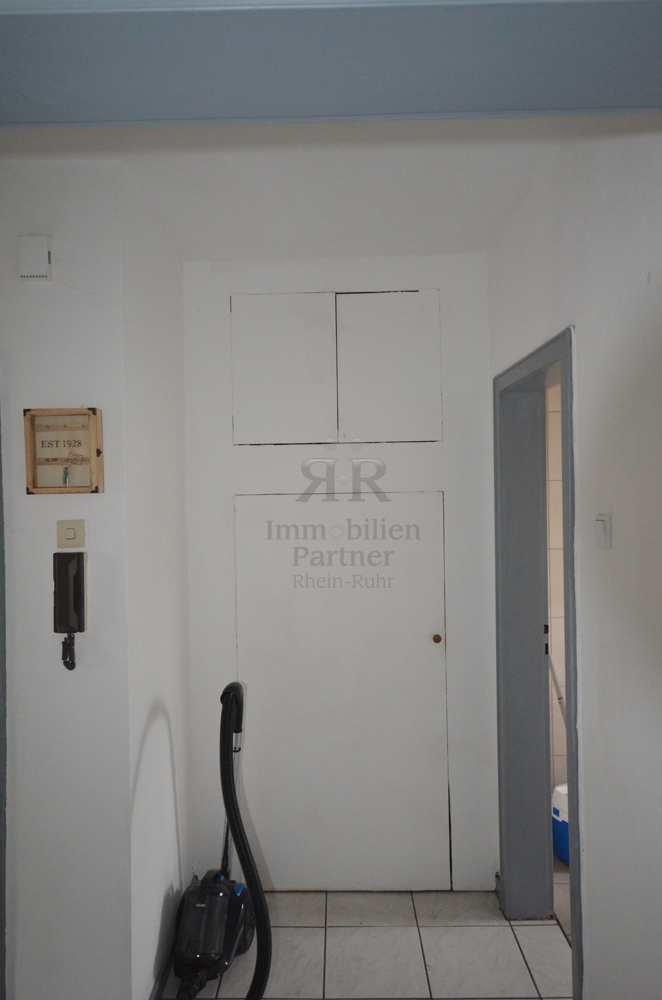 Diele mit Abstellkammer Etagenwohnung Duisburg / Untermeiderich