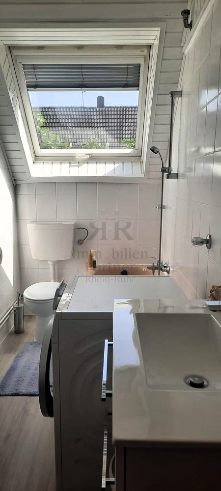 Wohnung DG Mehrfamilienhaus Dinslaken