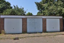 Garage Sanierungsbed�rftiges Reihenmittelhaus mit Potenzial plus Garage in Wesel-Feldmark!
