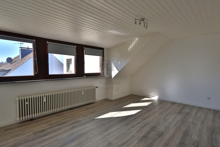 Wohnzimmer Dachgeschosswohnung Oberhausen