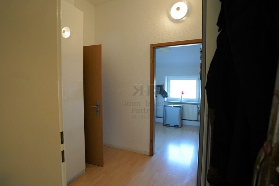 2. Diele Dachgeschosswohnung Duisburg