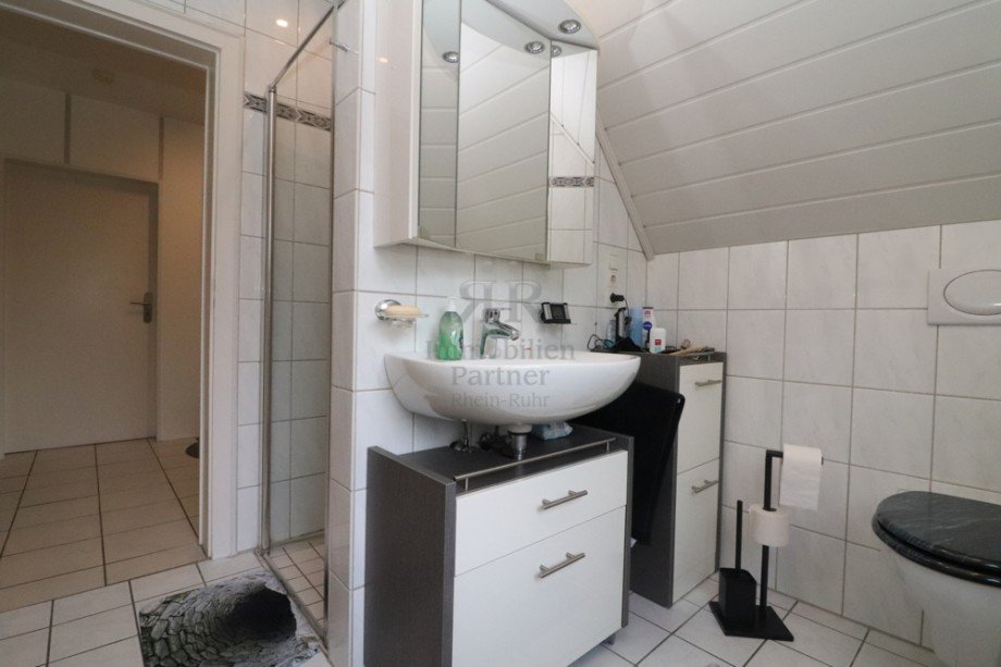 1.OG Badezimmer2 Einfamilienhaus Dinslaken