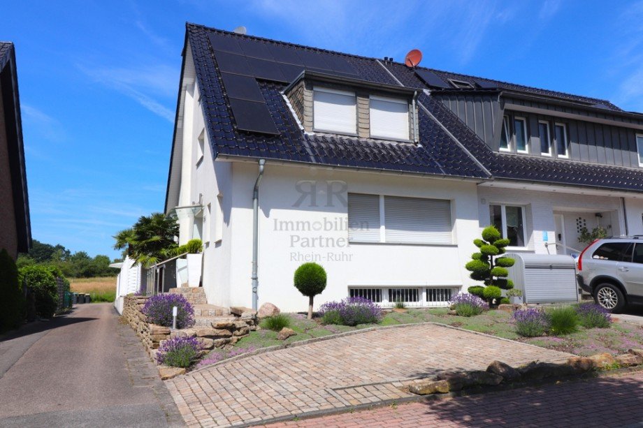 Vorderansicht Reihenendhaus Dinslaken / Hiesfeld