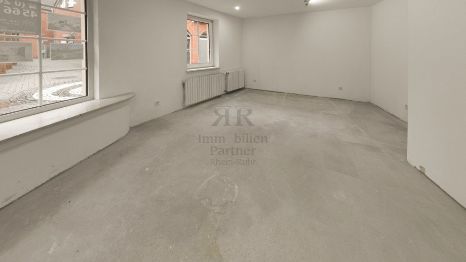 Leerstand_EG Wohnzimmer_ Einfamilienhaus Dinslaken