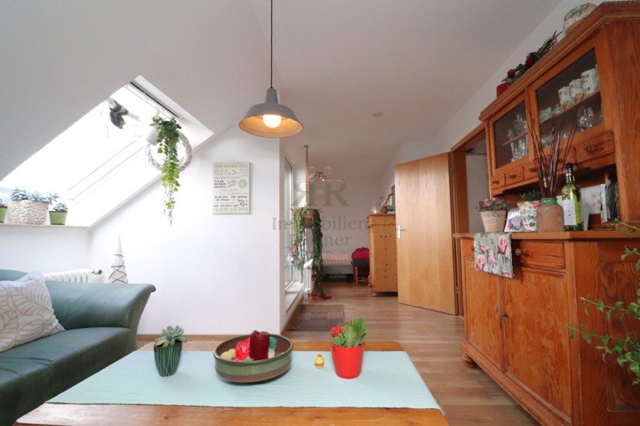 Wohn-und Schlafzimmer Dachgeschosswohnung Dinslaken