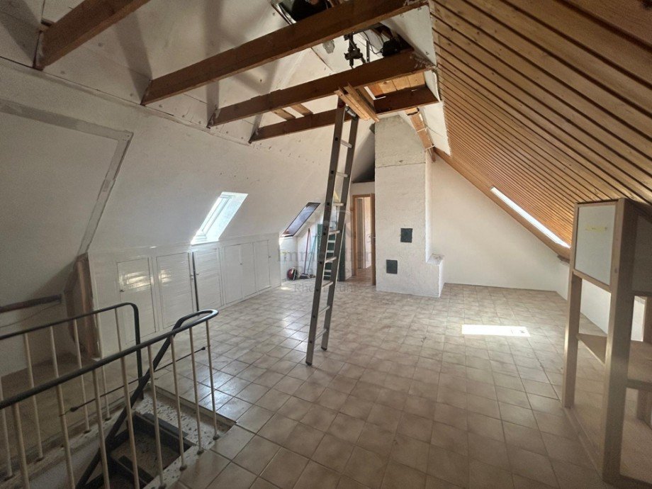 Spitzboden Dachgeschosswohnung Essen / Altendorf
