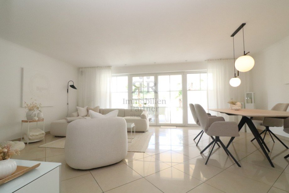 Wohn-Esszimmer Reihenendhaus Dinslaken / Hiesfeld