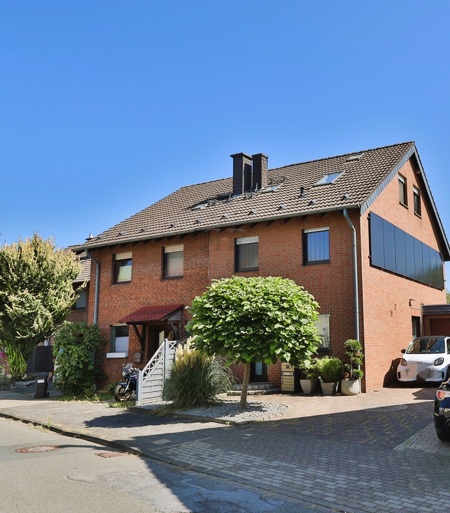 Hausansicht Doppelhaush�lfte Duisburg / M�hlenberg