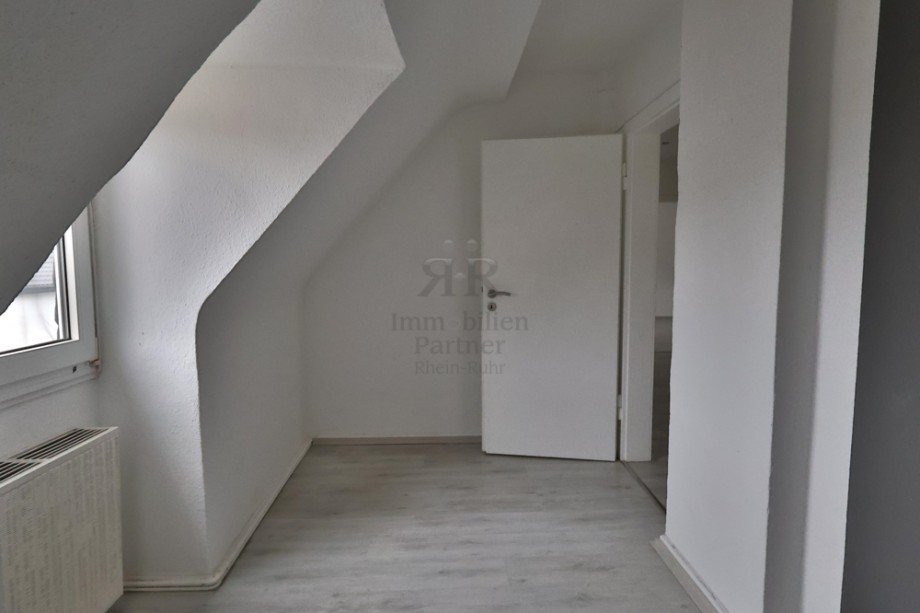 Kinderzimmer o. B�ro Dachgeschosswohnung Krefeld / Uerdingen