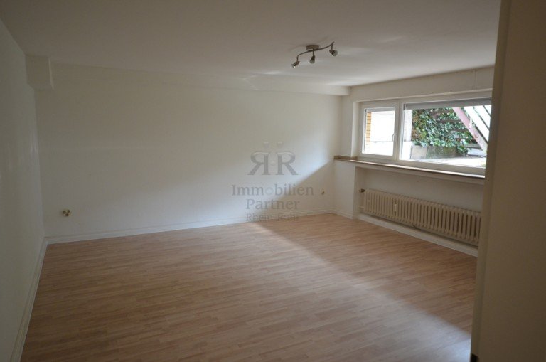 Wohn-/ Schlafzimmer Duisburg / Bergheim Wohnung Ein helles und sehr au�ergew�hnliches Apartment im Souterrain!!