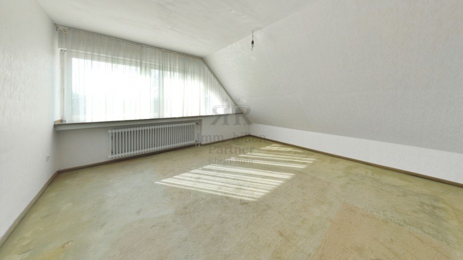 Schlafzimmer DG Reihenhaus Dinslaken