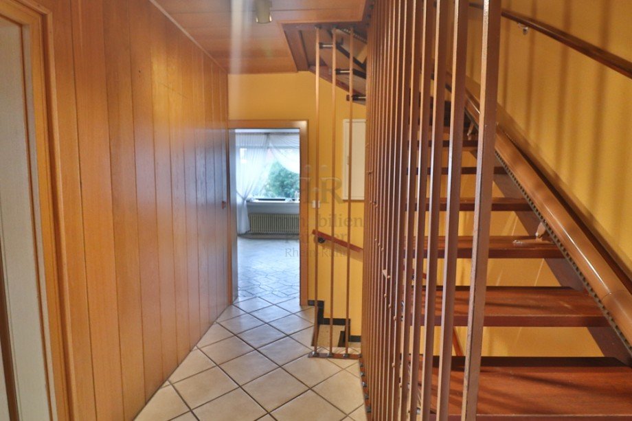 Treppe ins OG Reihenhaus Oberhausen