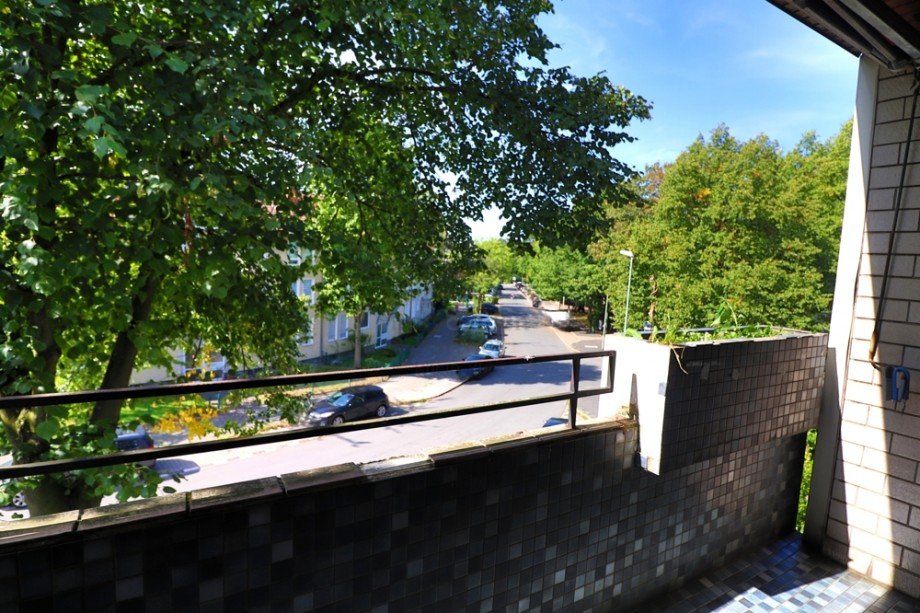 Blick vom Balkon Etagenwohnung Duisburg / Neum�hl