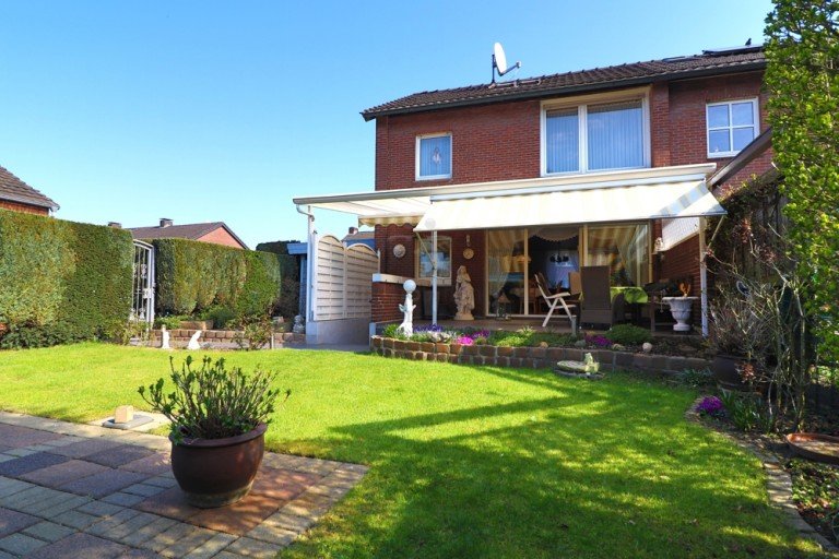 Garten Dinslaken Doppelhaush�lfte Diese charmante Doppelhaush�lfte bietet Ihnen ein gem�tliches, neues Zuhause!