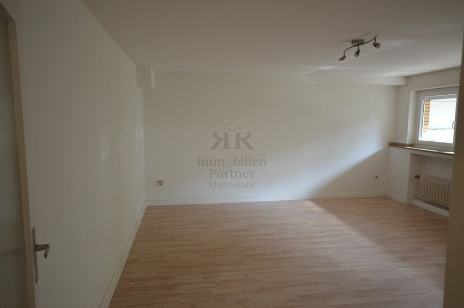 Wohn-/ Schlafzimmer Wohnung Duisburg / Bergheim