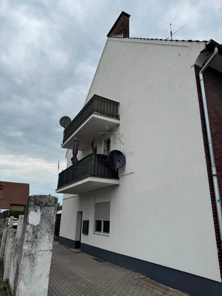Seitenansicht Mehrfamilienhaus Dinslaken