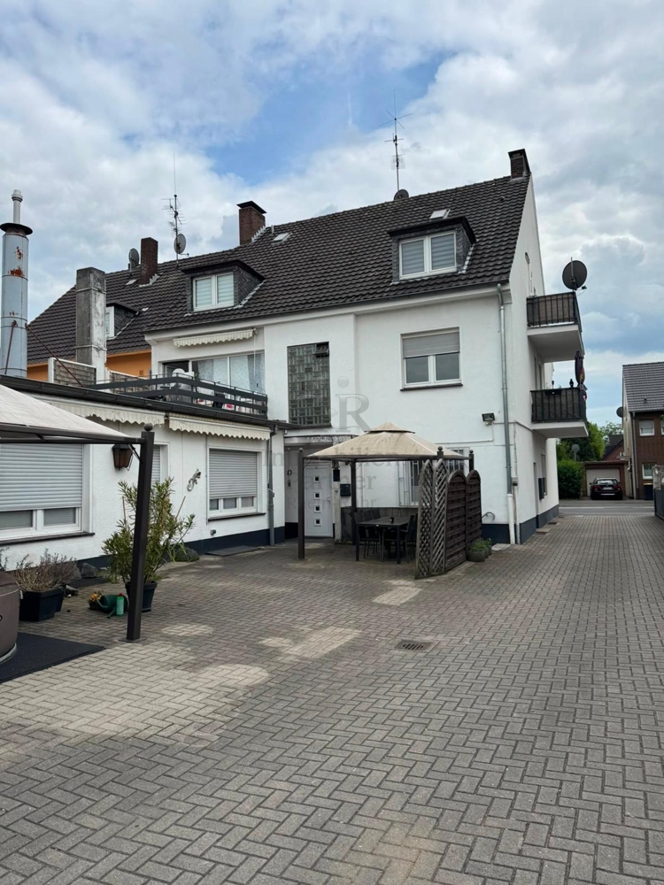 Hofansicht Mehrfamilienhaus Dinslaken