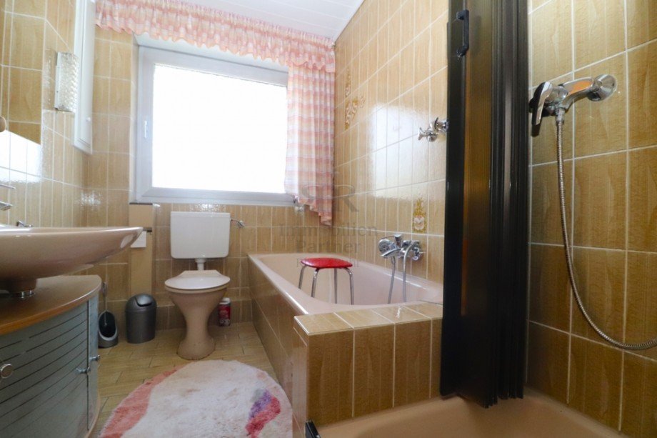 Badezimmer Etagenwohnung Dinslaken / Hiesfeld