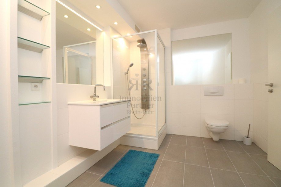 Souterrain_Badezimmer Reihenendhaus Dinslaken