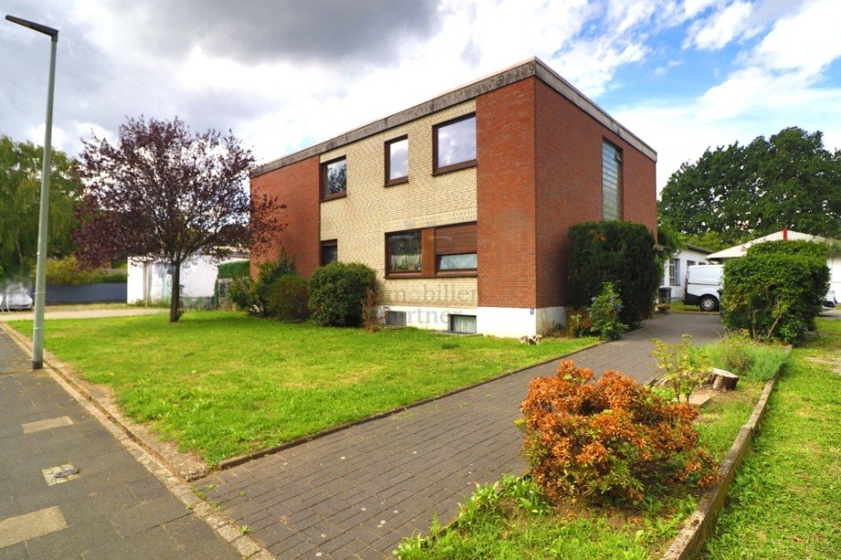 Aussenansicht Wohnhaus Gewerbegrundst�ck Voerde