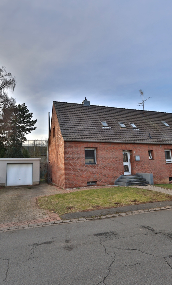 Eingang Haupthaus Zweifamilienhaus Krefeld