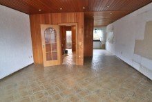 Wohnzimmer Kleines Reihenhaus mit Garage in ruhiger von OB-Alstaden!