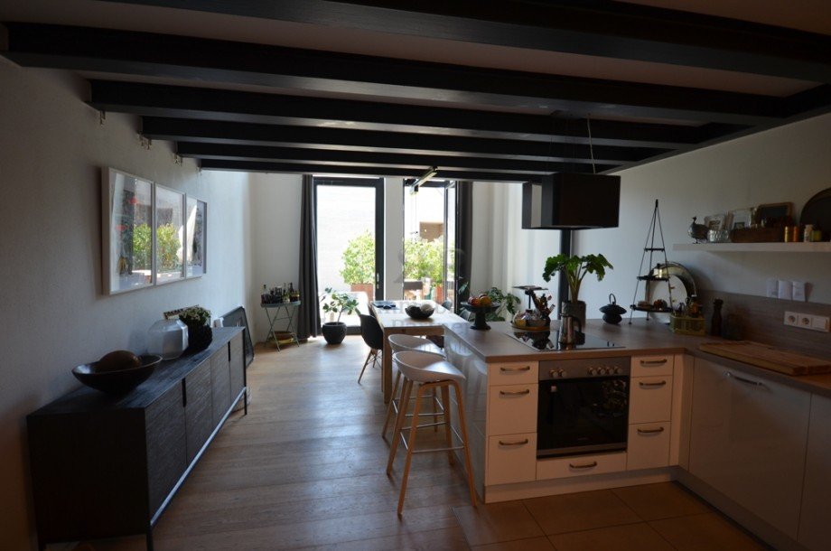 Blick von der K�che zur Terrasse Maisonettewohnung Krefeld