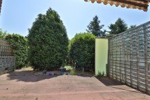 Terrasse + Garten Sanierungsbed�rftiges Reihenmittelhaus mit Potenzial plus Garage in Wesel-Feldmark!