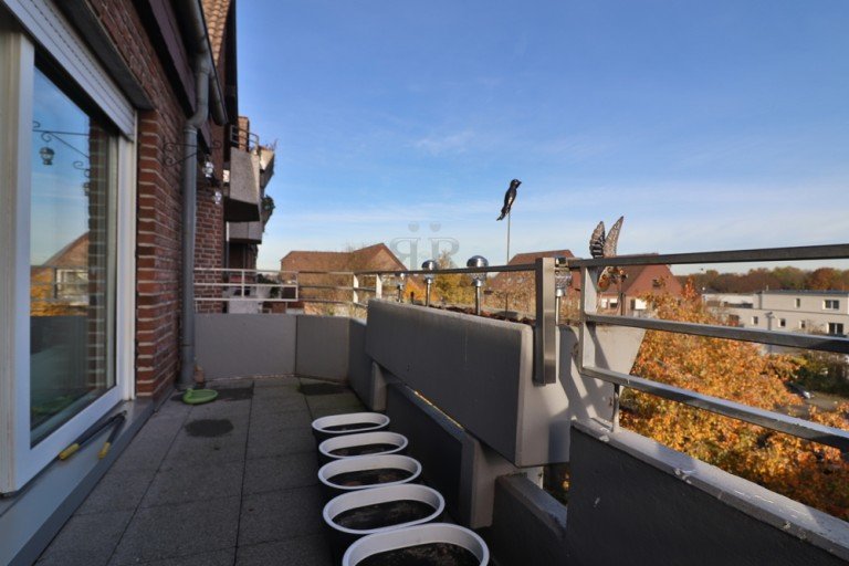 Balkon Voerde Etagenwohnung �ber den D�chern von Voerde! Gut vermietete und gepflegte Wohnung im 4.OG mit Balkon + Aufzug!