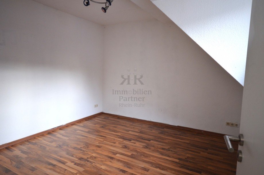 2. OG Schlafzimmer Mehrfamilienhaus Krefeld